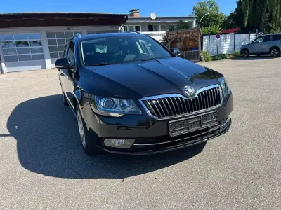Gebraucht Skoda Superb Ambition 170 PS (125 kW) 2015 Schwarz Kombi