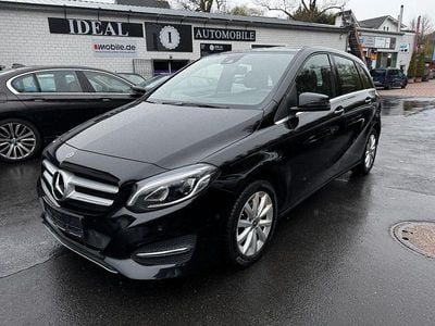 Gebraucht Mercedes B200 136 PS (100 kW) 2019 Kosmosschwarz  metalliclack Van / Kleinbus