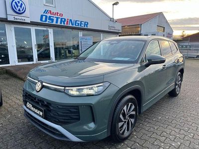 Grün Neu 2025 VW Tayron Life SUV | 44.990 € (Fairer Preis)