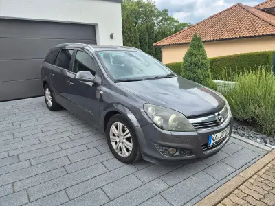 Gebraucht Opel Astra Innovation 116 PS (85 kW) 2009 Grau Kombi