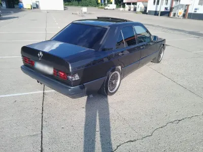 Gebraucht Mercedes 190 109 PS (80 kW) 1990 Grau Limousine