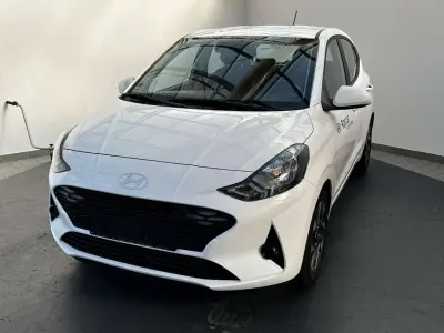 Gebraucht Hyundai i10 Select 63 PS (46 kW) 2025 Atlas white / sol Kleinwagen