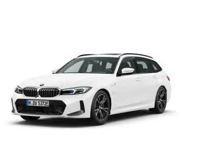 Gebraucht BMW 330e M Sport 292 PS (214 kW) 2025 Weiß Kombi