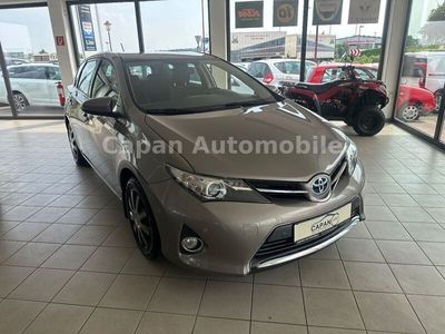 Toyota Auris Hybrid