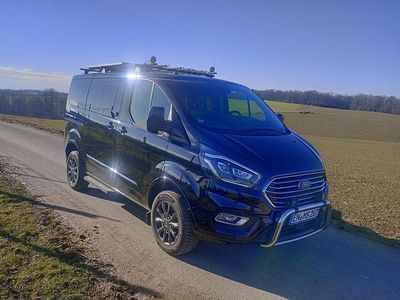 Gebraucht Ford Tourneo 185 PS (136 kW) 2019 Schwarz Van / Kleinbus