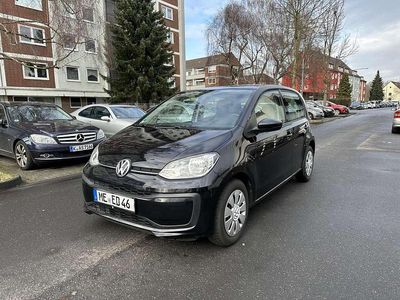 Usata VW up! move up! 75 CV (55 kW) 2018 Nero Utilitaria