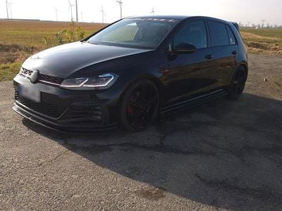 Gebraucht VW Golf VII GTI 230 PS (169 kW) 2017 Schwarz Kleinwagen