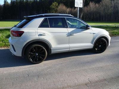 Second-hand VW T-Roc R-line 150 CP (110 kW) 2022 Gri SUV