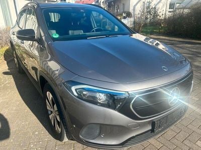 Mercedes EQA250