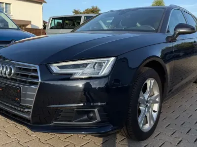 Gebraucht Audi A4 Sport 170 PS (125 kW) 2017 Blau Kombi