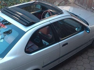 Gebraucht BMW 316 Compact Sport Line 105 PS (77 kW) 1999 Silber Kleinwagen