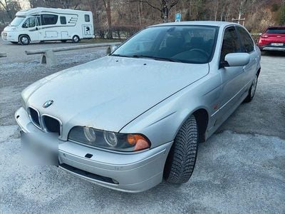 Usata BMW 520 170 CV (125 kW) 2001 Argento Berlina