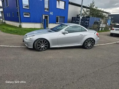 Gebraucht Mercedes SLK280 231 PS (169 kW) 2006 Silber Cabrio