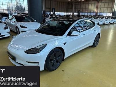 Weiß Gebraucht 2021 Tesla Model 3 Long Range RWD Limousine | 27.400 € (Etwas zu teuer)