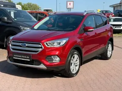 Gebraucht Ford Kuga Cool & Connect 150 PS (110 kW) 2019 Rot SUV