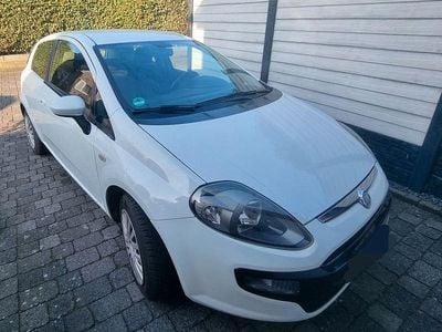 Gebraucht Fiat Punto 69 PS (50 kW) 2011 Weiß Kleinwagen