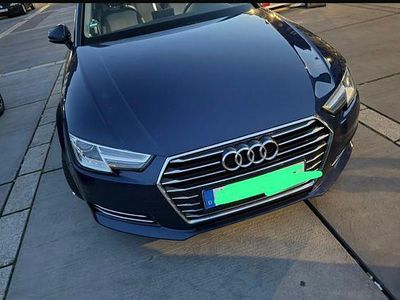 Gebraucht Audi A4 Design 190 PS (139 kW) 2017 Blau Limousine