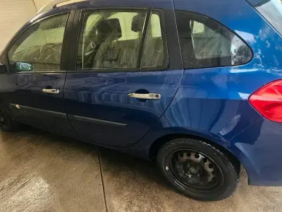 Gebraucht Renault Clio III 101 PS (74 kW) 2008 Limousine
