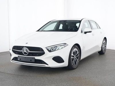 Weiß Gebraucht 2024 Mercedes A180 Progressive Limousine | 25.900 € (Guter Preis)