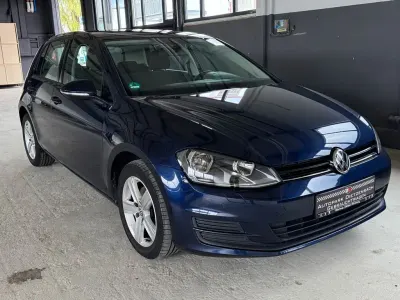 Gebraucht VW Golf VII 105 PS (77 kW) 2013 Blau Limousine