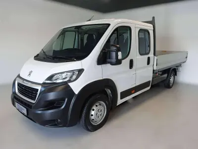 Gebraucht Peugeot Boxer 140 PS (102 kW) 2023 Lackierung weiss Van