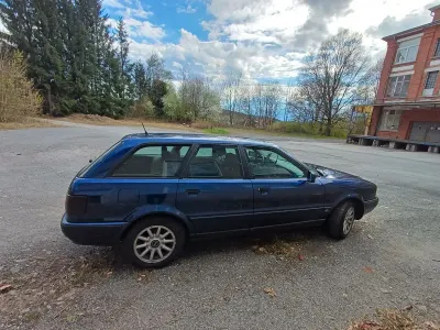 Używany Audi 80 90 KM (66 kW) 1993 Niebieski Kombi