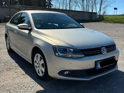 Używany VW Jetta Comfortline 160 KM (117 kW) 2011 Szary Sedan/Limuzyna