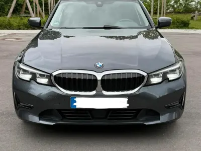 Gebraucht BMW 320 Sport Line 190 PS (139 kW) 2020 Grau Kombi