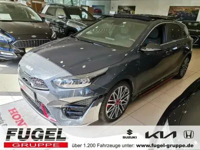 Gebraucht Kia Ceed GT Comfort 204 PS (150 kW) 2021 (h8g) pentametal met. Limousine
