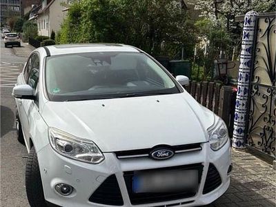 Gebraucht Ford Focus Titanium 150 PS (110 kW) 2011 Weiß Limousine