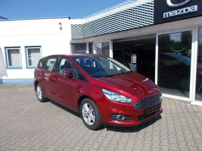 Gebraucht Ford S-MAX Business Edition 165 PS (121 kW) 2019 Rot Van / Kleinbus