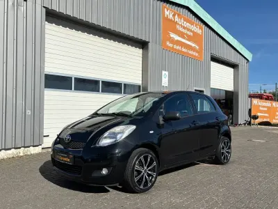 Brugt Toyota Yaris Executive 99 HK (72 kW) 2010 Sort Hatchback