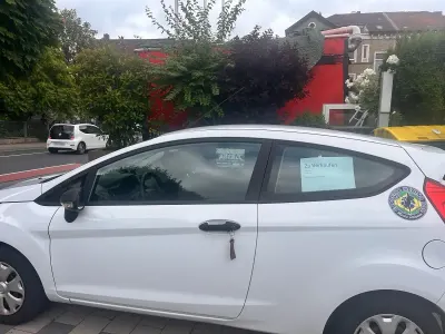 Gebraucht Ford Fiesta 75 PS (55 kW) 2026 Weiß Kleinwagen