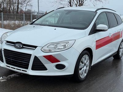 Usata Ford Focus 85 CV (62 kW) 2014 Bianco Station wagon