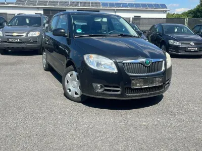 Gebraucht Skoda Fabia 105 PS (77 kW) 2010 Schwarz Limousine