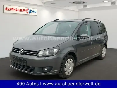 Begagnad VW Touran Comfortline 140 HK (102 kW) 2011 Grå Minibuss