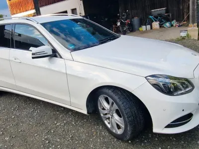 Gebraucht Mercedes E220 170 PS (125 kW) 2016 Weiß Kombi