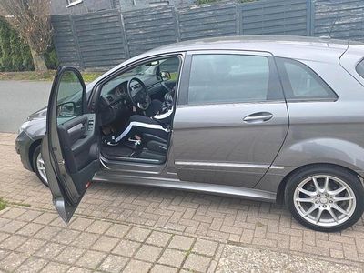 Gebraucht Mercedes B170 116 PS (85 kW) 2009 Silber Van / Kleinbus