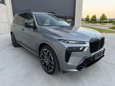 Gebraucht BMW X7 M Sport 530 PS (389 kW) 2023 Grau SUV
