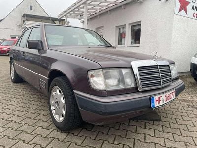 Gebraucht Mercedes 300 109 PS (80 kW) 1986 Grau Limousine