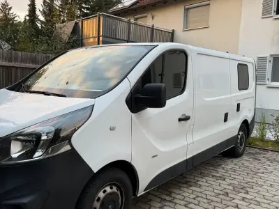 Gebraucht Opel Vivaro 125 PS (91 kW) 2017 Weiß Van / Kleinbus