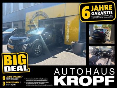 Neu Peugeot 2008 Style 136 PS (100 kW) 2025 Schwarz SUV