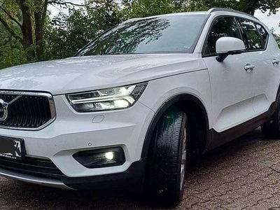 Gebraucht Volvo XC40 Momentum 190 PS (139 kW) 2019 Weiß SUV