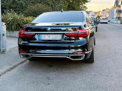BMW 730
