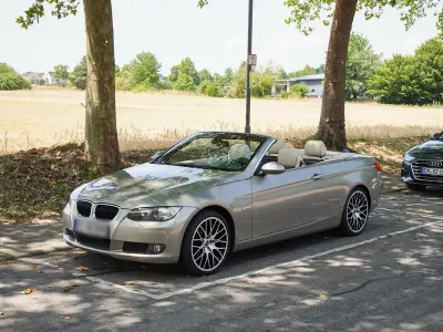 Gebraucht BMW 320 Cabriolet 170 PS (125 kW) 2008 Braun Cabrio