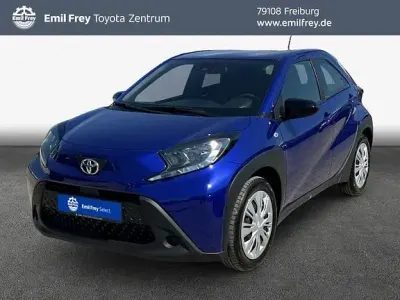 Gebraucht Toyota Aygo X X-play 72 PS (52 kW) 2024 Juniper blue SUV