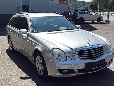 Mercedes E280