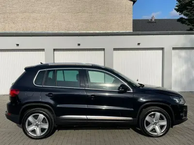 Gebraucht VW Tiguan Sport 184 PS (135 kW) 2016 Deep black perleffekt SUV