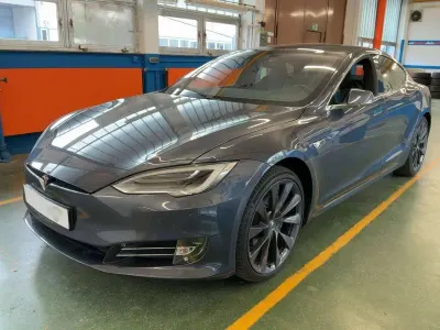 Gebraucht Tesla Model S Standard Range 244 kW (333 PS) 2019 Grau Kleinwagen