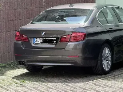 Gebraucht BMW 523 204 PS (150 kW) 2010 Braun Limousine